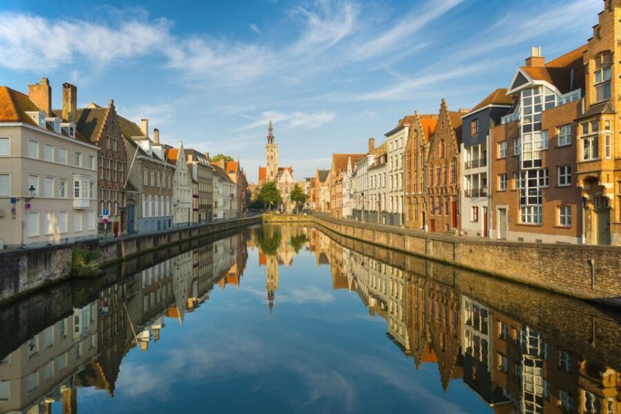 From Amsterdam: Day Trip to Bruges in Spanish or English - Key points before you go