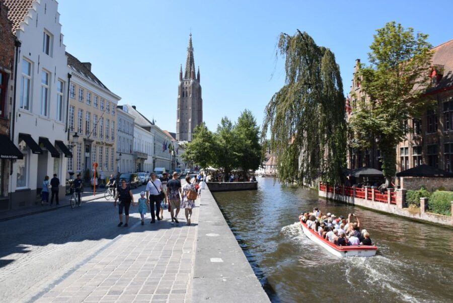 From Brussels: Bruges Private Tour - The €15 canal boat option: when it’s worth adding