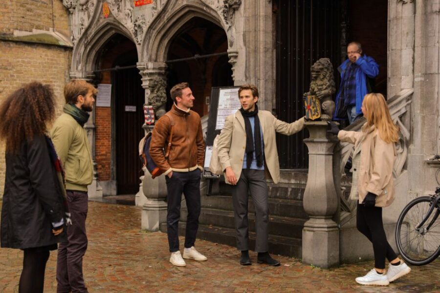 From Paris: Bruges Guided Tour with Hotel Pickup - Walking the center with a guide: where Bruges’ meaning clicks