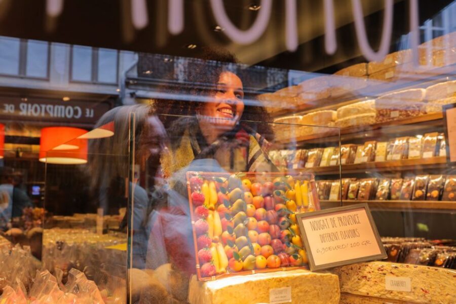 From Paris: Bruges Guided Tour with Hotel Pickup - The long bus ride: 4 hours that can work for you