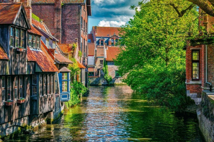 From Paris: Day Trip to Bruges with Optional Seasonal Cruise - Bruges in one day: the real payoff of this Paris escape