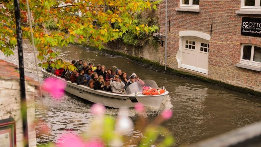 From Paris: Day Trip to Bruges with Optional Seasonal Cruise - The guided walk you start with: City Hall, Place du Bourg, and the Holy Blood