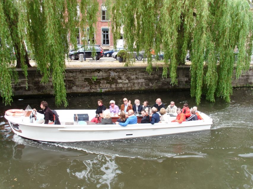 Ghent: 40-Minute Historical Boat Tour of City Center - Gravensteen (Castle of Counts): the close-range wow