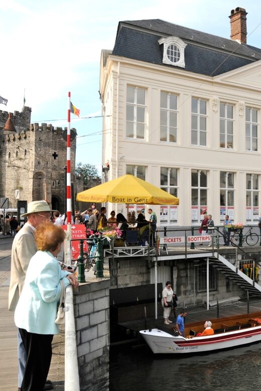 Ghent: 50-Minute Medieval Center Guided Boat Trip - Getting oriented fast: Graslei and the waterline viewpoint