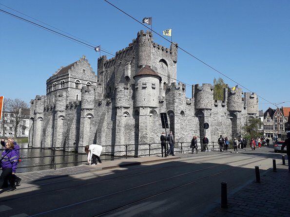Ghent: Beer and Sightseeing Adventure - Final taverns across the historical center: where the real atmosphere lives