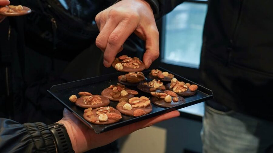 Ghent: Belgian Chocolate Walking Tour with Tastings - Ghent Sightseeing Between Sweet Stops (So the Walk Feels Intentional)