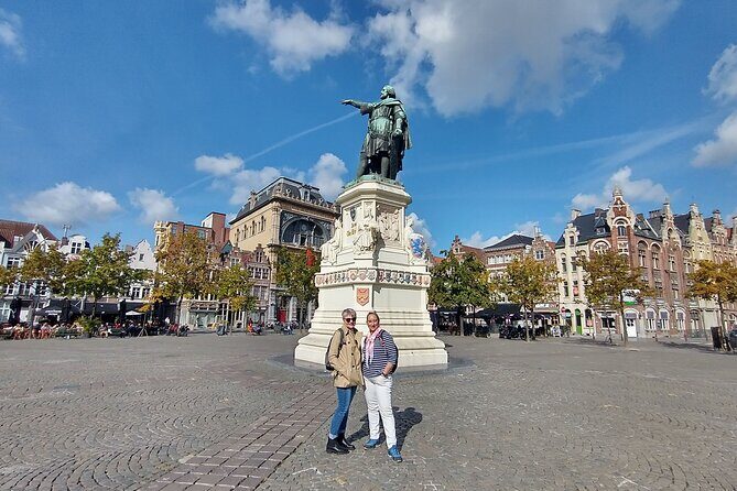 Ghent Chocolate Tasting and Sightseeing Tour - Where you start at Vrijdagmarkt and how the tour moves