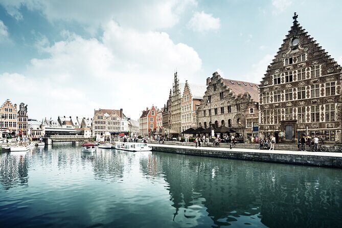 Ghent: City Walk with Audio Guide in 7 Languages on your Phone - Korenmarkt: The Square Where Ghent’s Daily Life Stacks Up