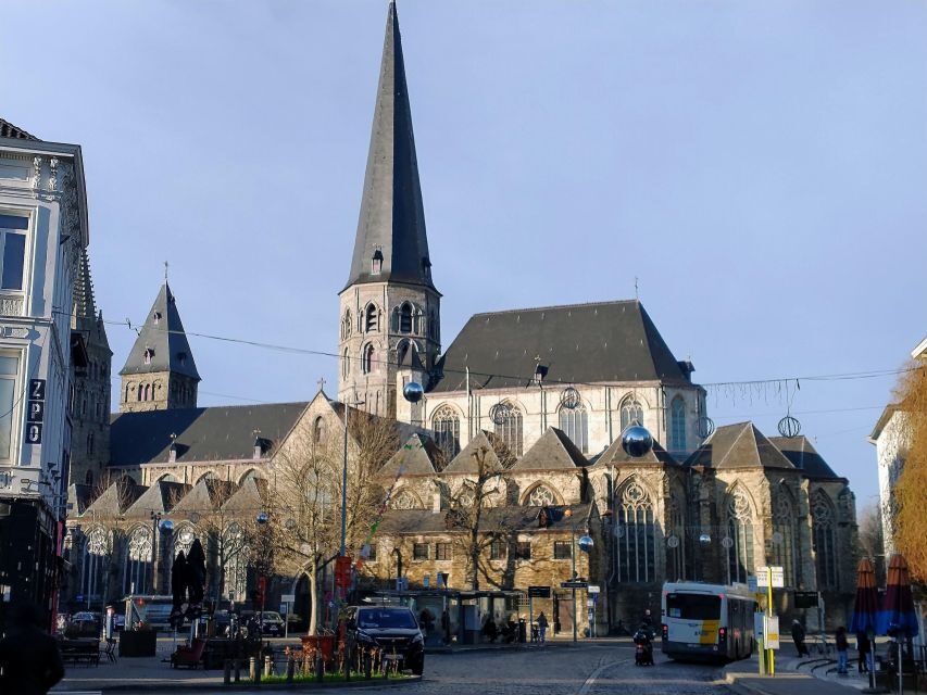 Ghent: Guided City Tour with Food Tastings - The five tastings: Belgian classics with a couple of smart surprises