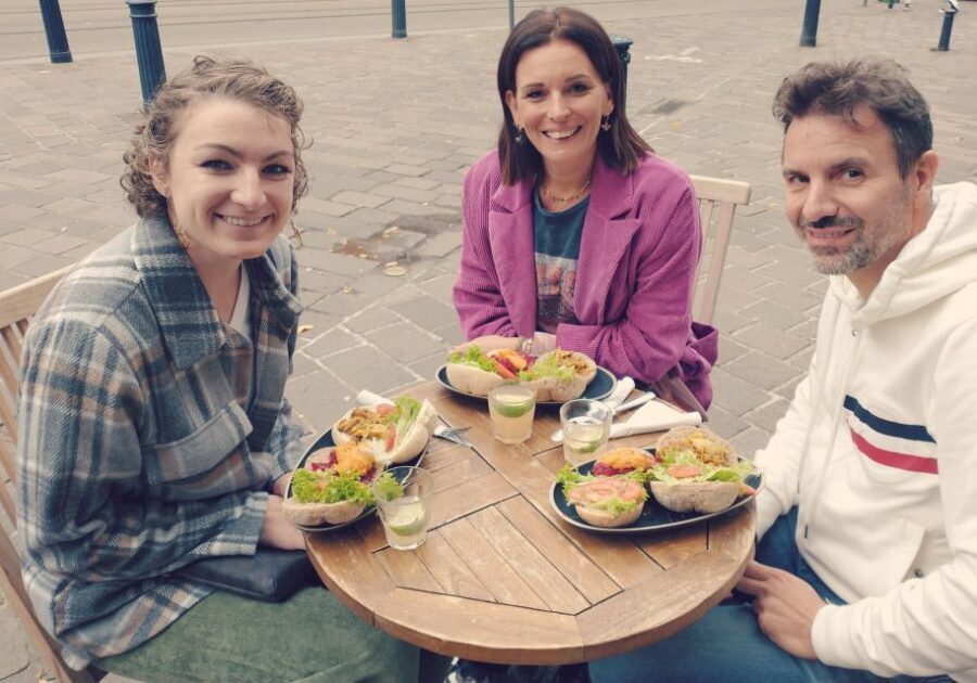 Ghent: Guided City Tour with Food Tastings - Who should book this Ghent walking food tour