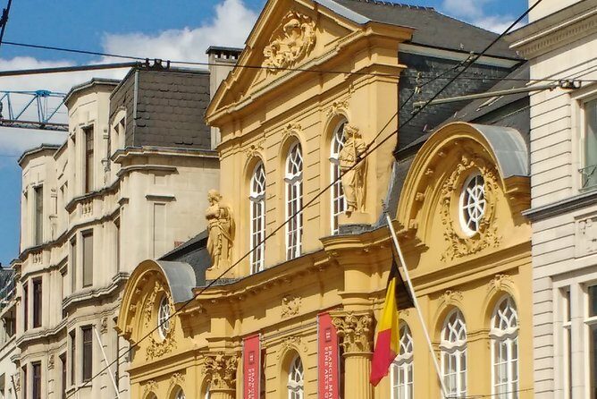 Ghent Walking Tour - City Highlights and Beyond Tradition - Graslei and Korenlei: the waterfront trade route turned café scene