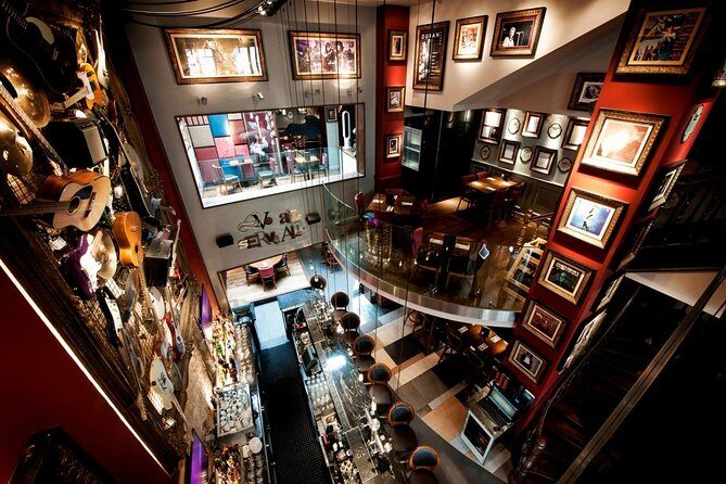 Hard Rock Cafe Brussels with Set Lunch or Dinner - Choosing the Right Set Lunch or Dinner Menu (Acoustic vs Electric)