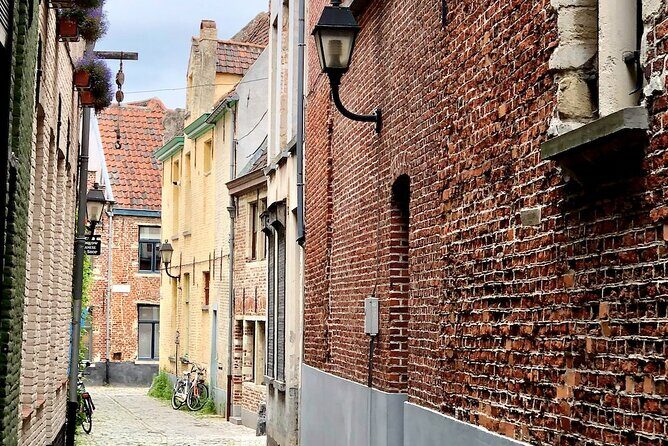 Historic Highlights, by a local guide - Why this tour feels like a guided lesson, not a scripted walk