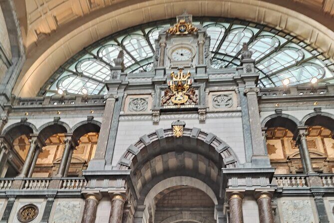 Historical Walking Tour in Antwerp Old City - Stop 2: Museum Vleeshuis and a guildhouse turned museum