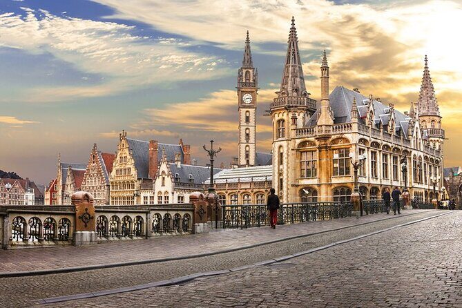Historical Walking Tour: Legends of Gent - The Design Museum stop: a quick culture detour (and optional extra ticket)