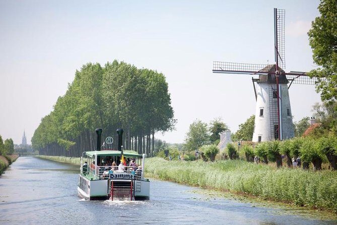 Private Bruges Countryside Cycling Tour to Damme with Guided Walk - Minnewater Lake and Brugse Vesten: Bruges’ green edges, up close