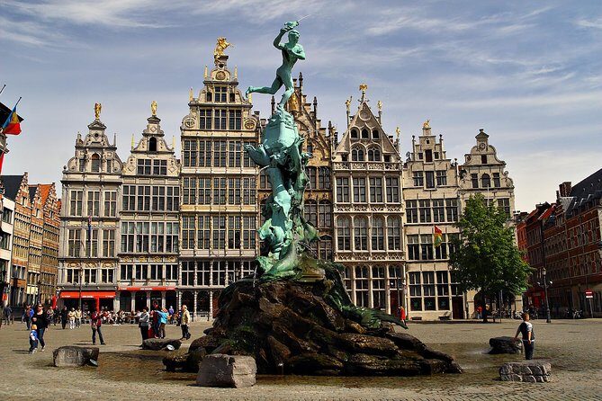 Private tour: Highlights & History of Antwerp - Rubenshuis and MoMu: When You Pay Extra for Deeper Stops
