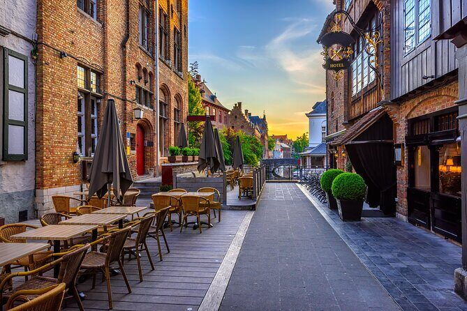 Romantic Bruges: Love Between the Canals Exploration Game - Should you book this Bruges canal game?