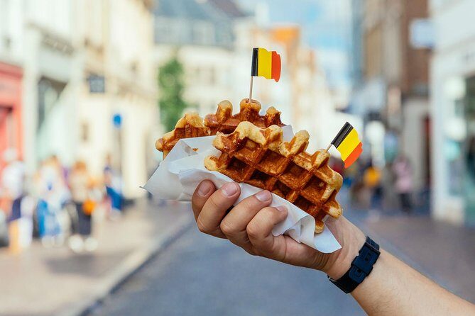 The 10 Tastings of Bruges With Locals: Private Food Tour - Simon Stevinplein: Math Square adds culture without killing your appetite