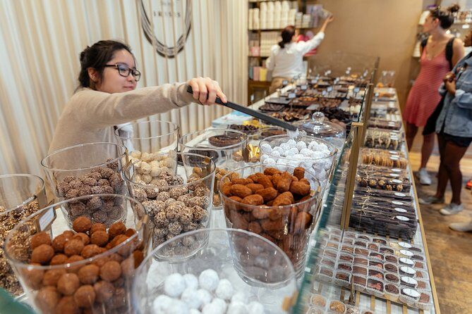 The 10 Tastings of Brussels With Locals: PRIVATE Food Tour (B-Corp certified) - La Bourse de Bruxelles: architecture you can understand in 30 minutes