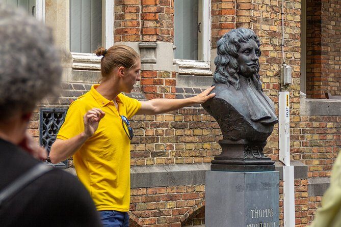 THE Storytelling Tour of Bruges | First Day Must | History & Tips - A Quick Beer Experience Mention: Spotting the Right Things to Visit Later