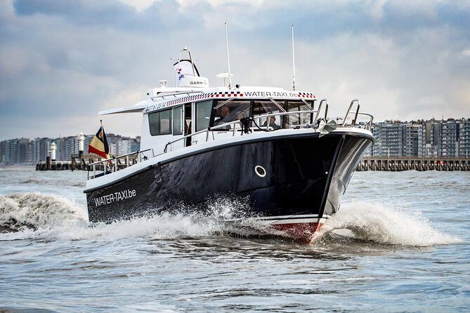 Unique skyline sailing - Meeting at Havenplein 3: getting on board without stress