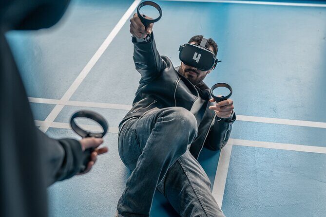 Virtual reality adventure in Brussels in Virtual Zone - Playing Together or Against: how to get the best group chemistry